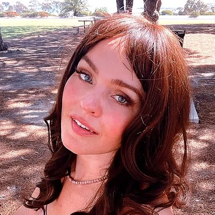 @KrissyLynn — Linktree