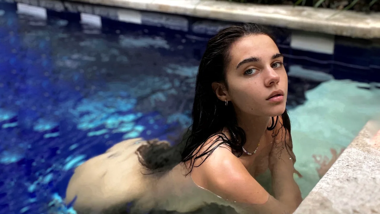 Ana Vavx